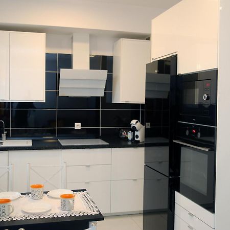 Apartamenty Uniejow "Prywatne Kapiele Termalne" Bagian luar foto