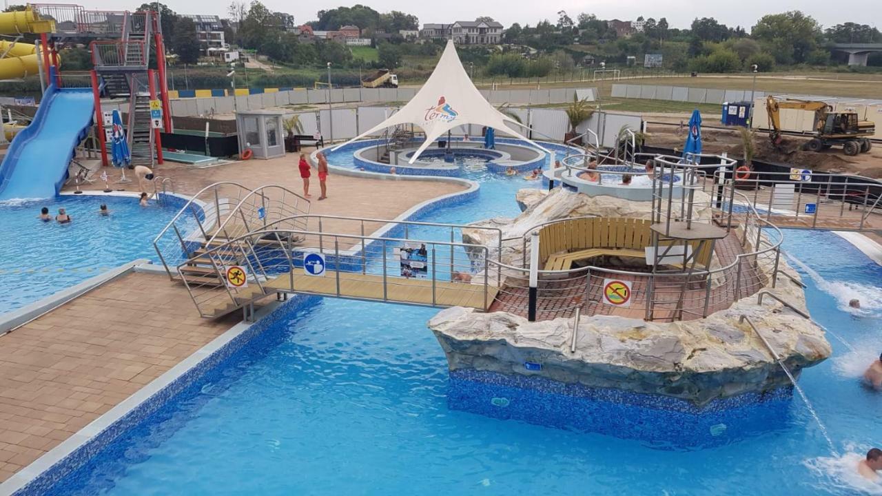 Apartamenty Uniejow "Prywatne Kapiele Termalne" Bagian luar foto